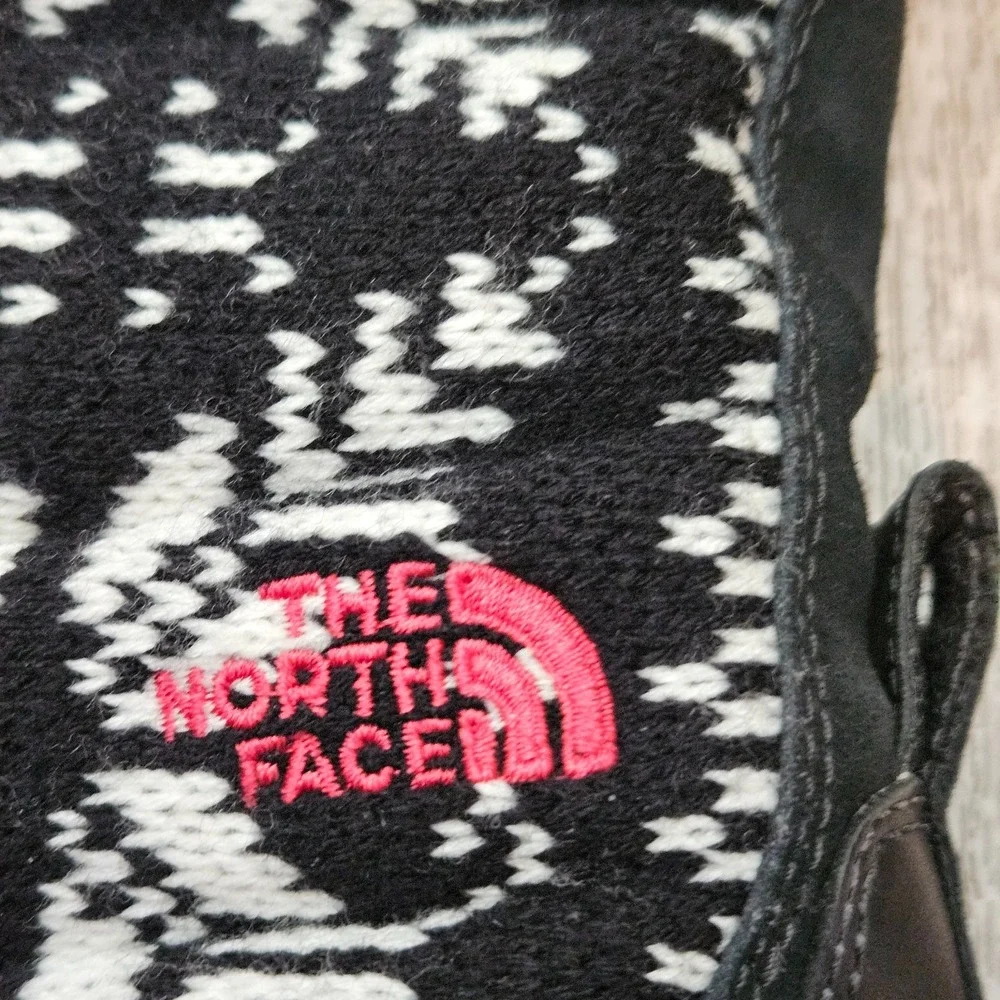 The North Face Shellista Black and Pink Tall Insulated Snow Boots Women's 8.5US